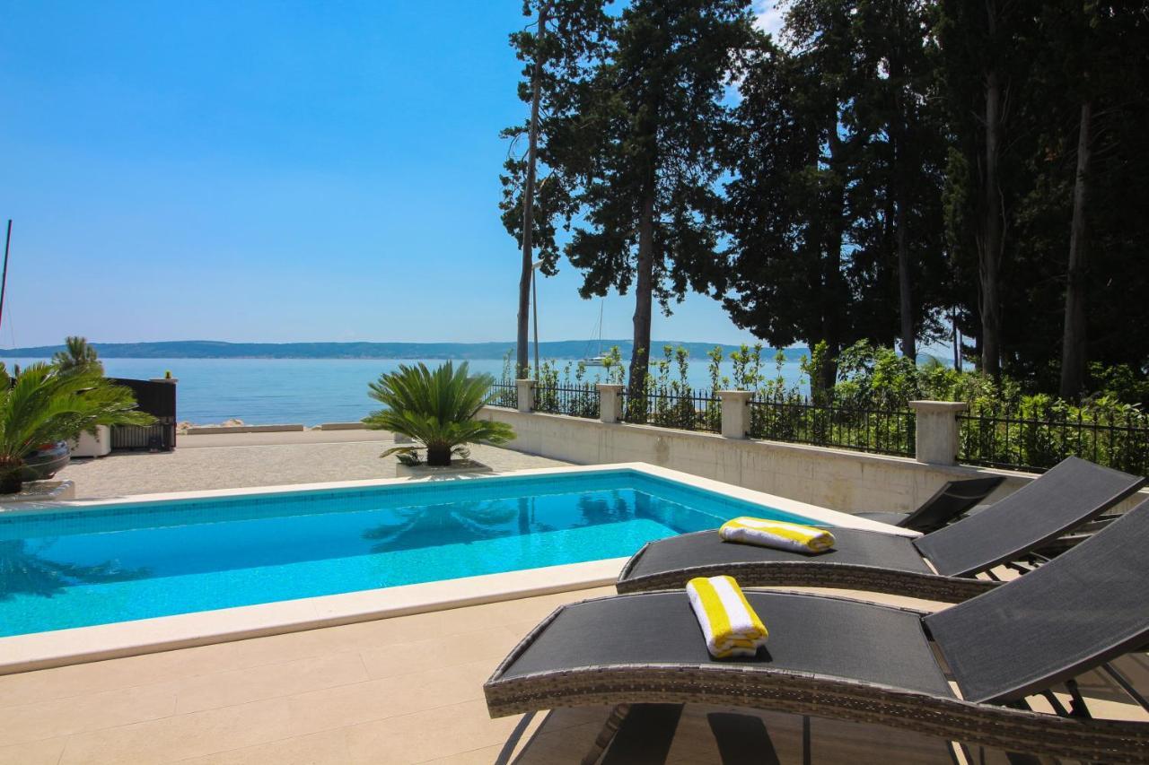 Villa Beachfront Sea Palace Kaštela Exterior foto